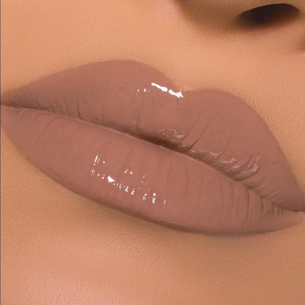 Dose of colors lip gloss, Disney limited edition